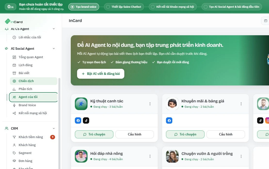 Danh sách AI Social Agent theo chủ đề ở Light mode: mỗi Agent có trạng thái đang chạy, tần suất bài mỗi tuần và các kênh đăng.
